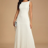 Women's Sleeveless Boat Neck Fitted Bodice Drop-Waist Pleated Maxi Dress for Evening Occasions