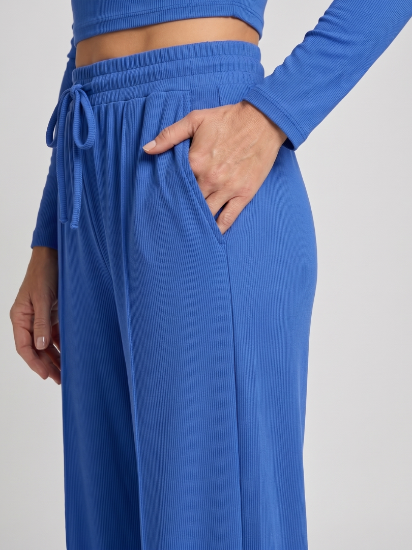 Two Piece Set Women Fitted Top Relaxed Trousers Casual
