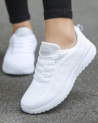 Lightweight Breathable Sneakers Women Regular Fit Sport
