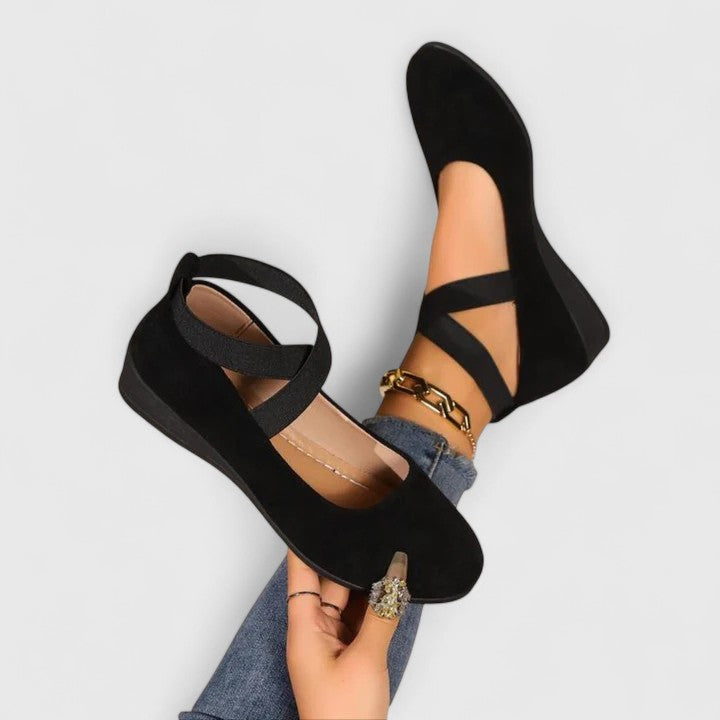 Slip-On Shoes Women Regular Fit Casual Comfort